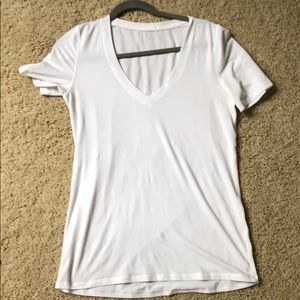 Whit Lululemon T-shirt- New without tags